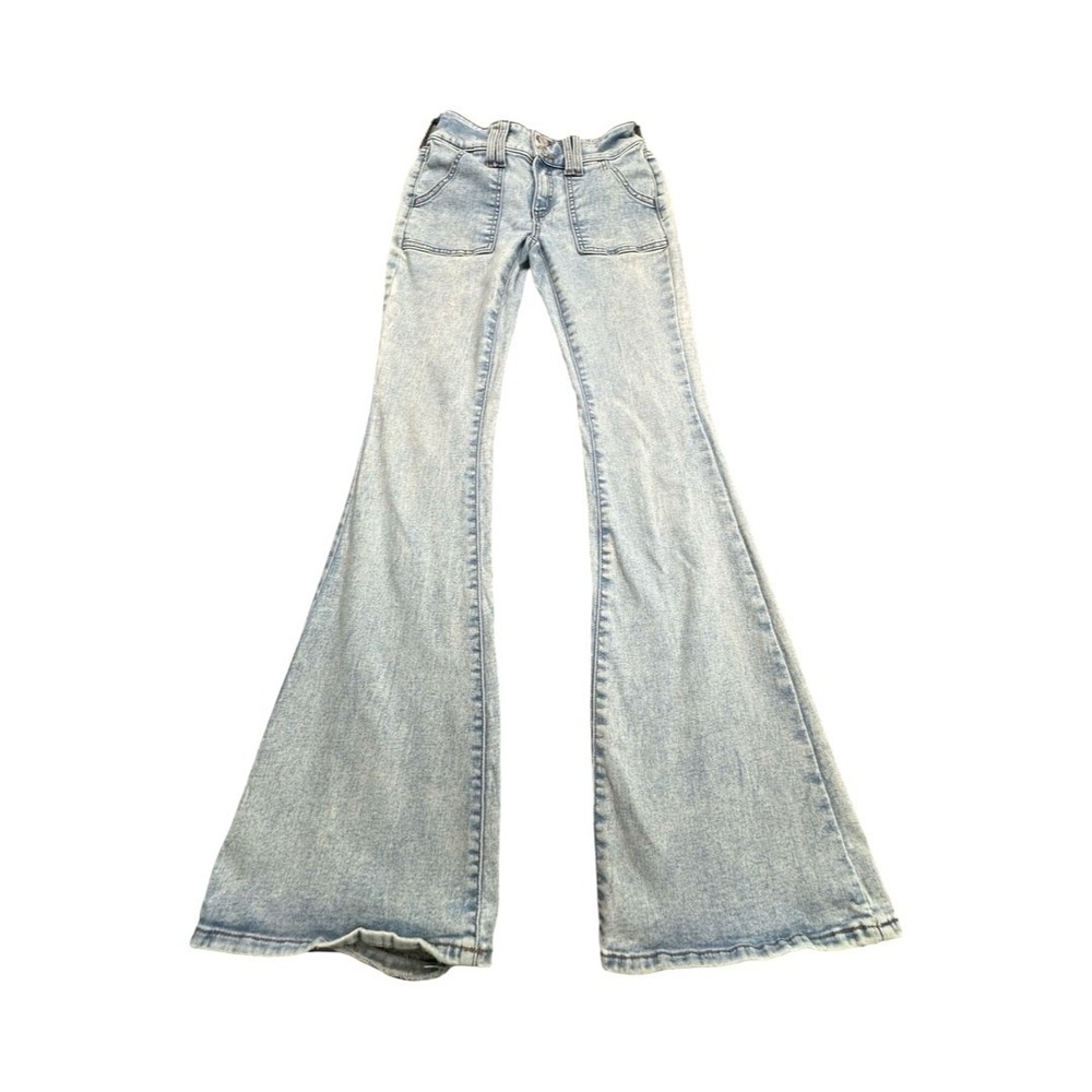 SO Jeans Womens 1/25W Blue Flare Low Rise Patch Pocket Acid Wash Retro Denim